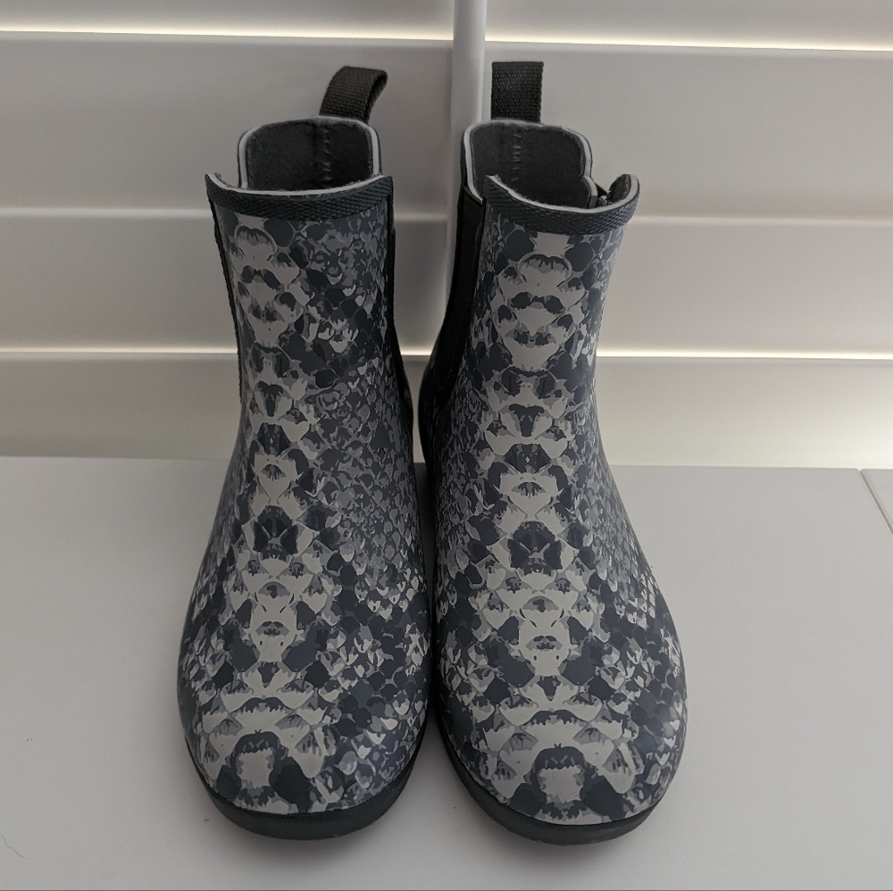 Chooka Snake Print Eastlake Rain Boot - Picture 3 of 10
